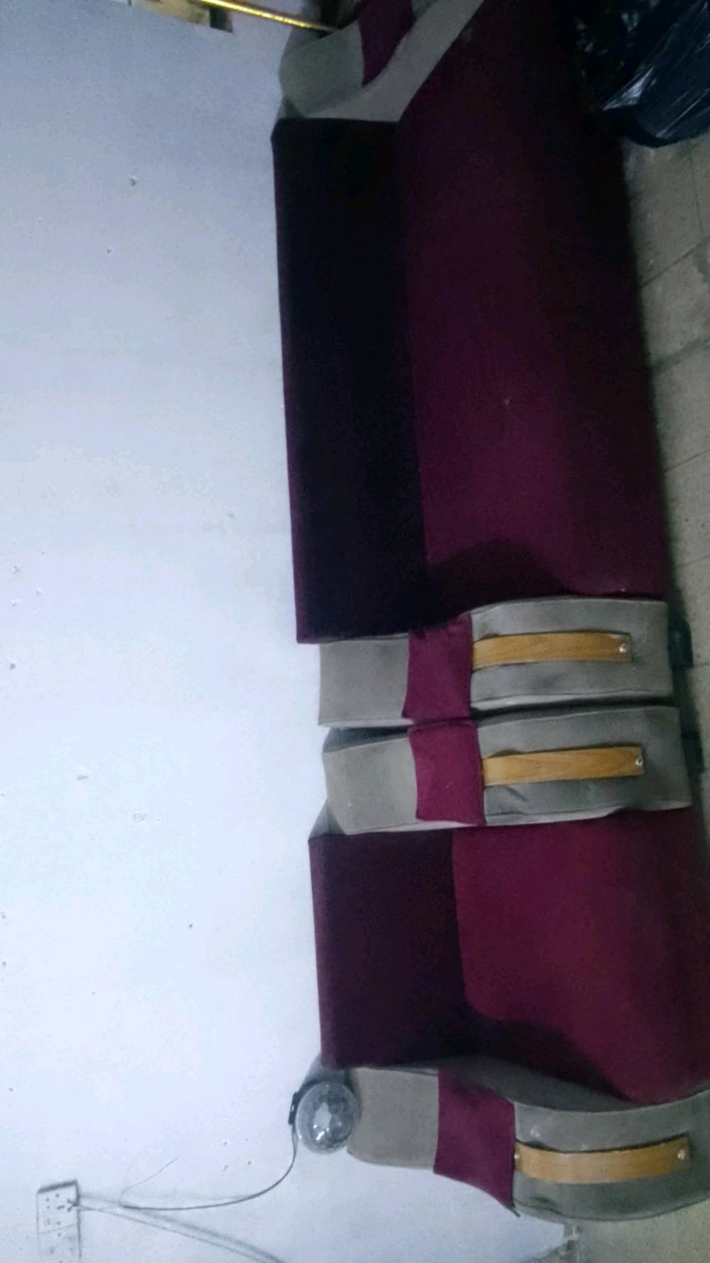 طقم كنب • ١٠مقاعد • محتاج تصليح