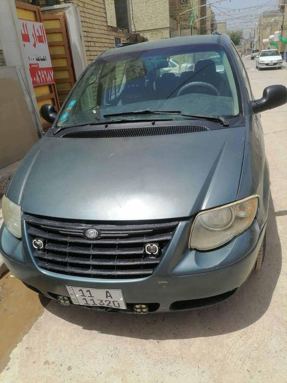 السلام عليكم/ دوج كلايزر 2007 محرك 3300 تبريد قطعه وحده مصبوغه حزام وبيهه طخه خفيفه بلجاملغ الأمامي بأسم راعيهه 58 وبيهه مجال ‏‪***********‬‏

نص مكتوب في الصور:
- معارض ميسان (العماره) للبيع السيارات علي عبد الرضا الشميلاوي . الآن . السلام عليكم/ دوج كلايزر 2007 محرك 3300 تبريد قطعه وحده مصبوغه حزام وبيهه طخه خفيفه بلجامغ الأمامي بأسم راعيهه 58 وبيهه مجال ***********