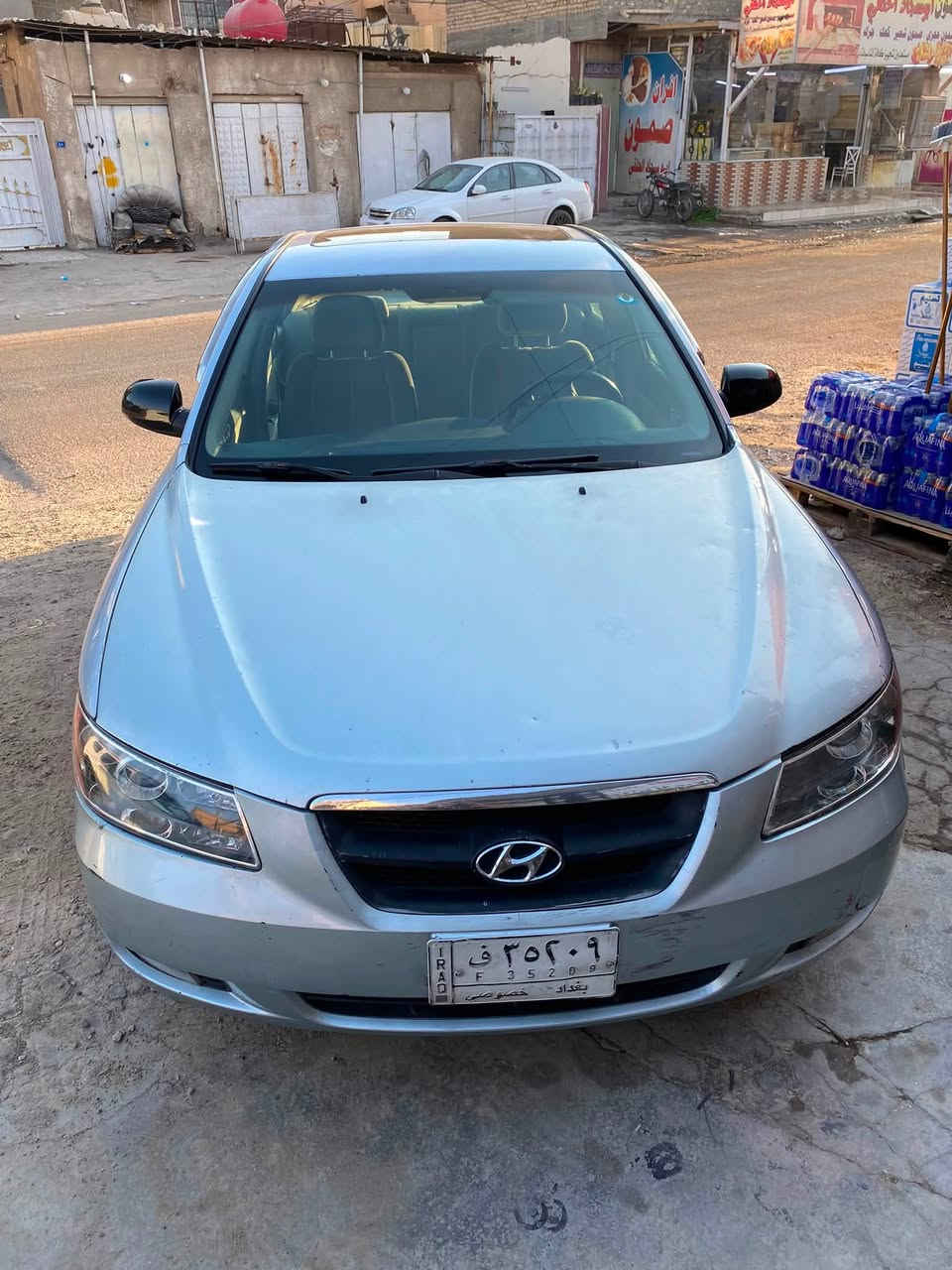 السلام عليكم 
سوناتا 2007 للبيع رقم بغداد مشروع وطني 
محرك V6 3300 
وارد كندي بس البنيد مصبوغ لا دواخل ولا لغود مكفولة
السعر 90 وبيها مجال 
مكاني بغداد الشعب 
للاستفسار ***********
