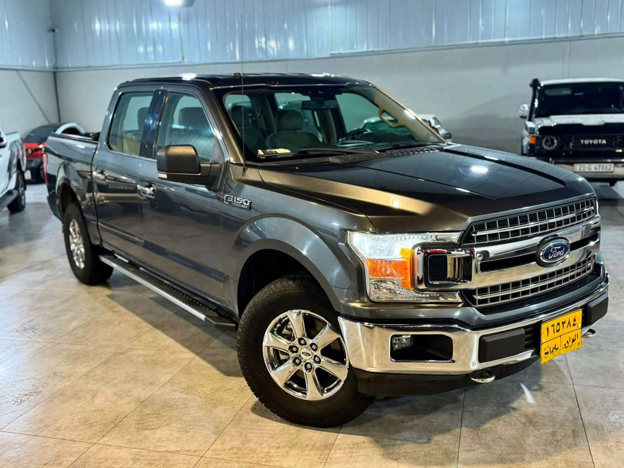 بسم الله الرحمن الرحيم 

ارخص سعر كل عراق  208$ ورقة  قفل🔏🔥🔥👋🏻👋🏻

‏ FORD F150 XLT 2019
◽️فؤرد F150 مواصفات XLT موديل 2019
مواصفات خليجي وكالة شريكة القاصد ✅
فور ويل ( دفع رباعي ) 4X4
بودي قصير باب كبير مرغوب
لون نفطي

◽️محرك  V8 5.0L  تمانية سلندر  محرك مرغوب 🔥
🔹گير  10 نمره مرغوب 🔥✅
🔹گير و محرك بشرط ✅
🔹ماشية ( 65 ) الف حقيقي بشرط
🔹سيارة جديد مثل شريكة 

◽️سيارة كلين تايتل وكالة شريكة القاصد📦
🔹سيارة دعامي للدعامي مكفولة كفالة عامة شرط✅

🔹سيارة داخل و خارج كل جديد نفس بيلادي📦
🔹بيها اتنين سويج بيلادي و كتلوك كل موجود📦✅

◽️مواصفات XLT 
(   فور ويل . داخل بيجي . شاشه كبير . كاميرا . تشغيل عن بعد  .  اوتو ستار ستوپ . كشن تتفيئة  - كشنات كهربا . سكليتر كهربا . تبريد مركزي . بريك بصمة  . داخل بدي ليد . ڤوليوم . تحديد سورعة . لايت زينون . يدة نيكل . ويل بيلادي نيكل. بعد هواي مواصفات )

◽️محرك كير  بشرط ✅
سياره حيل نظيفه كلشي علي بلاد لوك
بسميً السنويه بشرط تحويل و خرامه
سياره مابيها دينار مصرف كامل من كل نواحي

◽️نظافه ١٠٠٪؜ كامل سيرفس بدون نقص و بدون مصرف سياره اي نقص مابيها 
4 أيطارات جديدة ويل تحتها 
تاير و ويل بيلادي شريكه 

نفسي يوم /تحويل و كاله حاظر
مكان / داخل سليمانيه🌆

◽️سعر _ 
◽️موبايل / السليمانية, العراق
