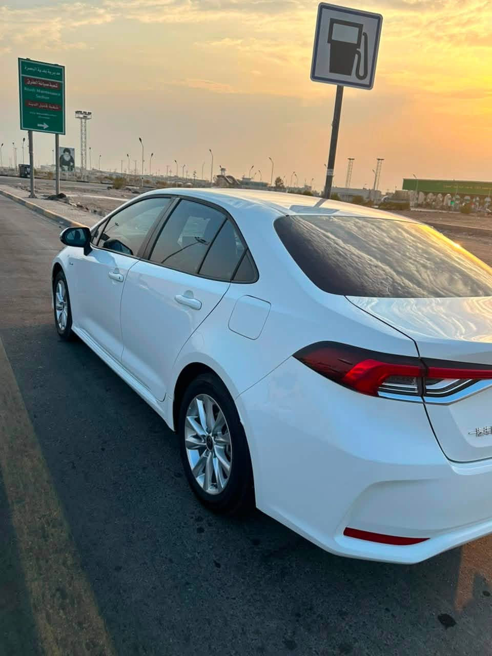 السلام عليكم
كورلا هايبرد 2025الشكل الخليجي ماشية 30 الف 
سياره بيها بارد بالبنيد اقل من الشبر دعامية مصبوغة 
وتخم تاير جديد رقم بصرة تحويل مباشر مكانها بسفوان *********** السعر 163
