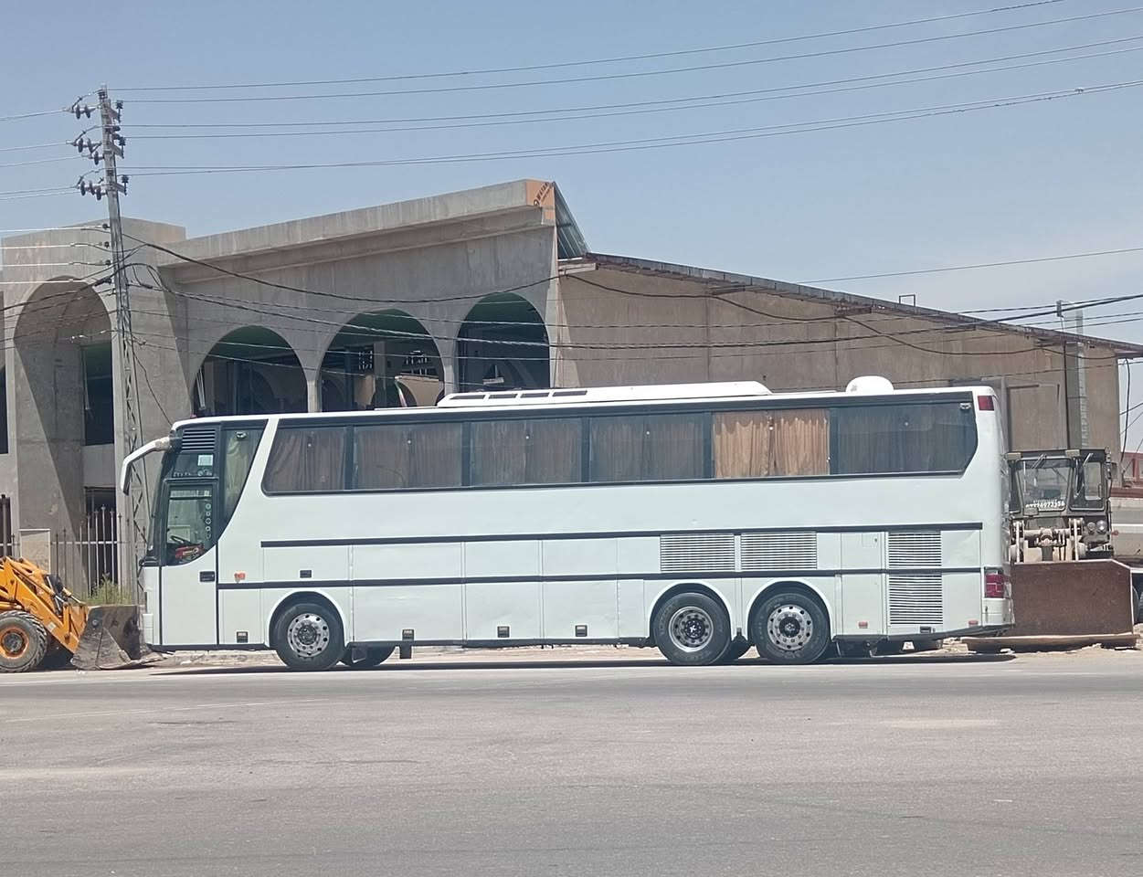 السلام عليكم الفينيه البيع ٢٠٠١
تخم تاير
ويل كب
 تبريد صيني
داخل ام السيوف
مكينه خير من الله لا تنقيص ولا تبخير🤲🤲 
كير ٤x٤
رقم مارسيدس 2001
اي استفسار عل رقم اتصل ودلل👍 
***********
