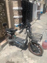 دراجه شحن للبيع حجم ٢٠ السرعة٧٠ ثلاث  و٣سرعات رايدها ٥٧٥ وبيها مجال