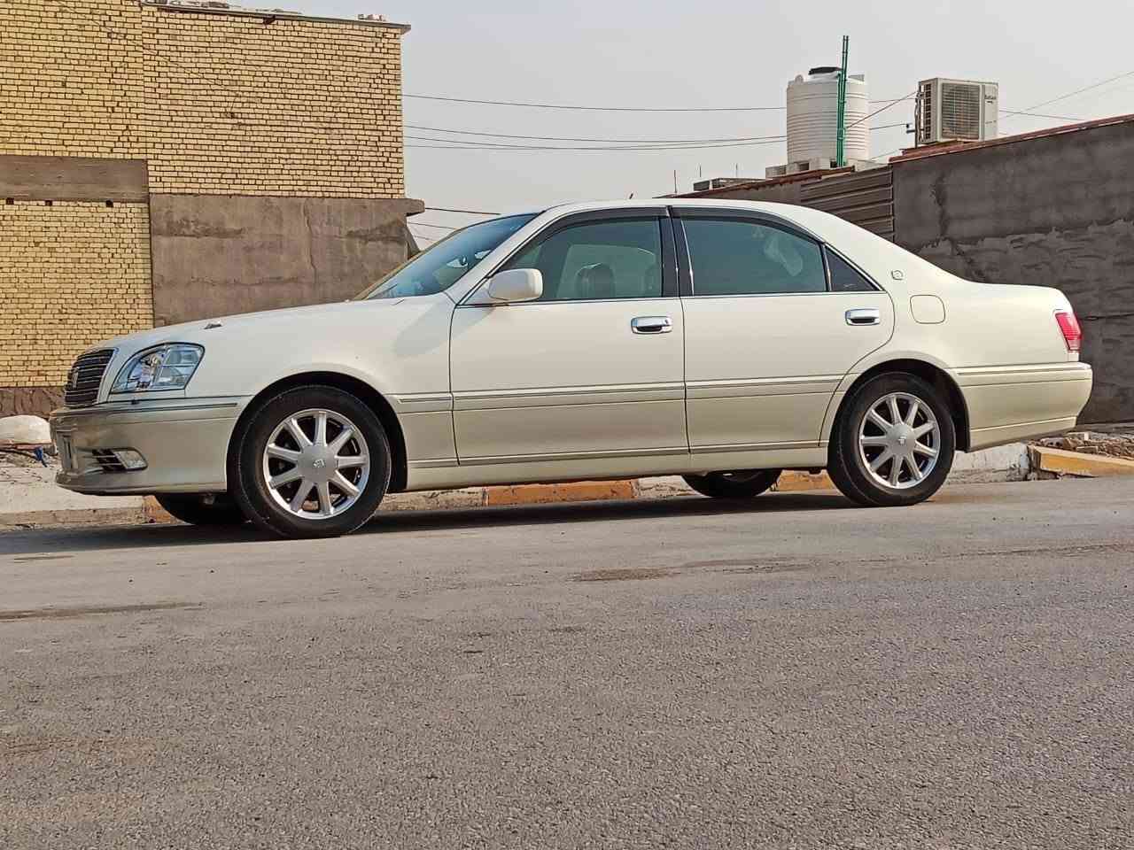 سلام عليكم ملكة للبيع موديل 2002رقم واسط بسمي تحويل ثاني يوم وين ميعجبك تسجيل جديد قرار 102 سياره حاويه مكفوله كفاله عامه لافتح ولاصبخ ولاكص مواصفات 3دكم اربع كشنات كهربائي برده خلفيه ستيرن كهربائيّ لون خضراوي كرستال تحويره نجف جوه مشط اكزز يسره بلادي شاصي 75 ديفور الكبير  للستفسار ***********

