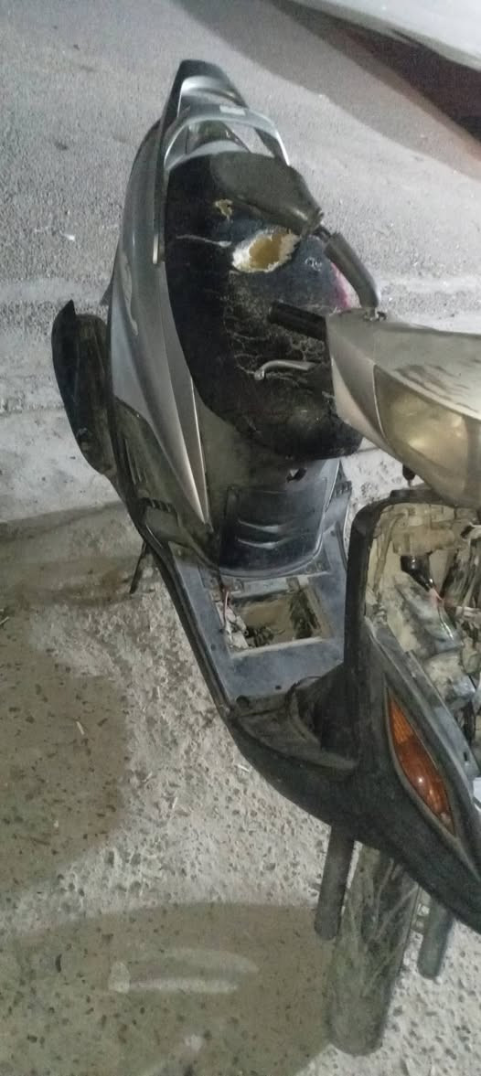 سعرهه 275 بيهه مجال 
السلام عليكم ماكس 140 للبيع دراجه نكره بكل وكت خير من الله مكينه نضيفه شكد متتصور لا تبخير ولا نضوح بجمهه نضيف موجود بس عوزهه جوزه الجوزه ضاربه فه مسويهه جطل لإن جطل عايف بجمهه مفتوح دراجه مثل متشوف كدامك ومكينه تخبل والله عوزهه قايش وتصيرلك شلعه ومعدل لإن قايشهه تعب صارله هواي اسف ع اطاله مكاني بغداد بلديات رقمي *********** متواجد ماسنجر واتساب اتصال
