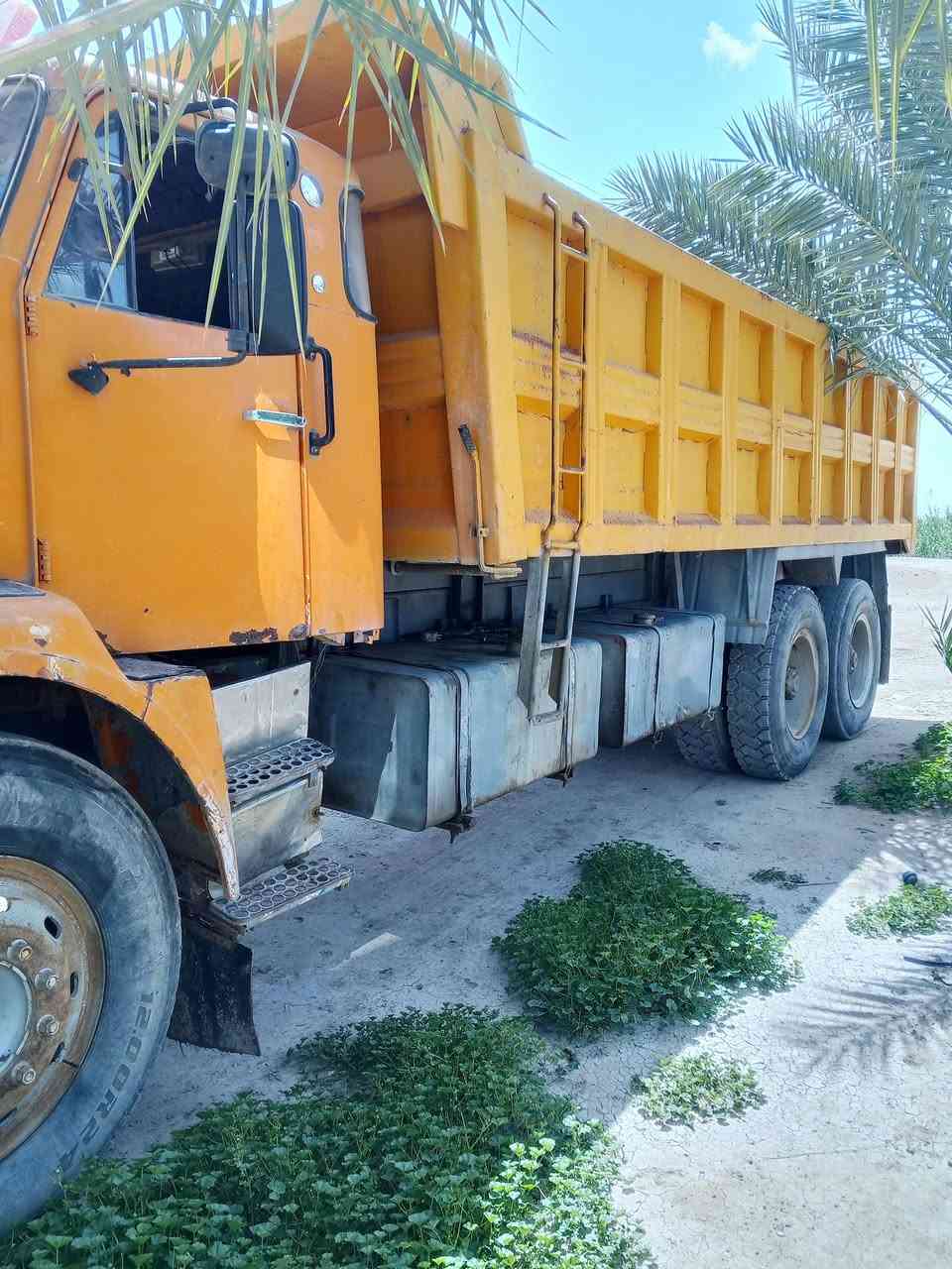 للبيع فالفوفو موديل 81رقم صلاح الدين نكليزي محرك جي عشرة مئةواحد جديد كير جديد مامطولة بلادية دبل شاصي مايلر سيارة حلوة مكان تاجي بغداد ***********

