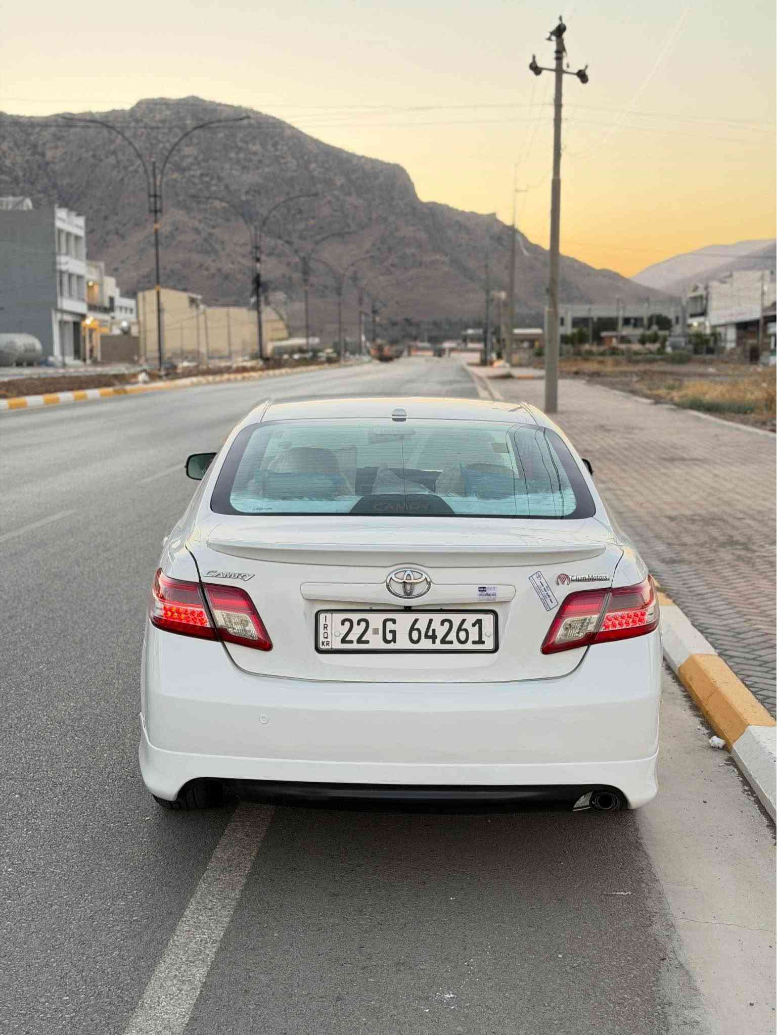 تۆیۆتا کامیری ٢٠٠٩   مواسەفات  خلیجی 

    سەیارەکە ویل کڕۆن و لایت ئۆتۆ و بەرز و نزم  تەحدیل سورحە  جام کارەبایی  شاشە ئایپاد  گێر تۆماتیکە   ABS  ئاوێنە کارەبایی جەندەها مواسەفاتی  تر 

 تێبینی : سەیارەکە کامل کراوەتە 2011 و سپۆرت کراوە

 سەیارەکە ٧ پارجەی بۆیاخە  بە شەرتی ئەوی ناوی  هیج هیجی نەبی 
 
 سەنەوی تا 2032 تازەیە  
4 تایەی تازەیە لەسەرە 
 تەبریت لەسەر سویج
 گێر و مەکینەی بە شەرتی دوکەل و سەرف  و بوخار و سەوت 

***********
*********** wats app w vibar رانية, السليمانية
