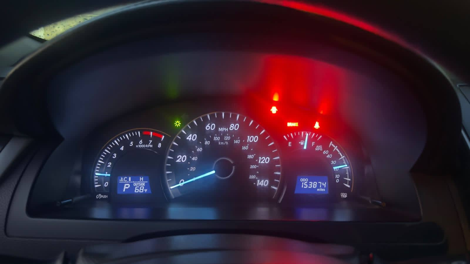 كامري • ٢٠١٤ • بدون صبغ