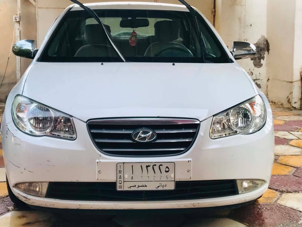السلام عليكم 
سيارة نوع افانتي موديل 2007
ضررها جاملغ خلفي فقط بدون دواخل 
سعر 85وبيها مجال 
التواصل 
***********
***********
