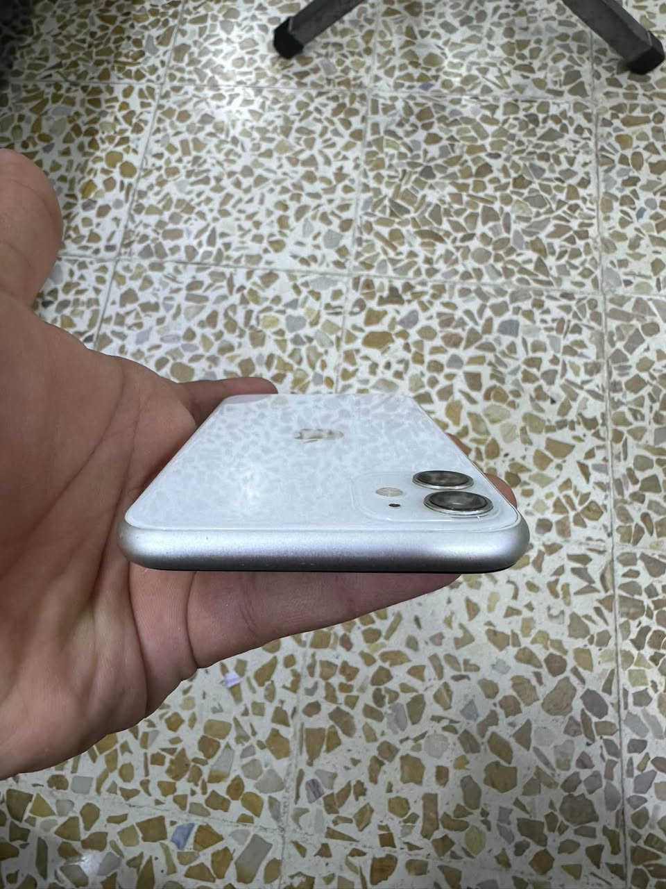 آيفون ١١ • ١٢٨ • مبدل شاشة