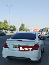 Nissan sunny 2018 ٣ پارچە سبوخی هەیە بێ ناوگرتن سیارە ٢٦٠ کم رۆشتوە بە...