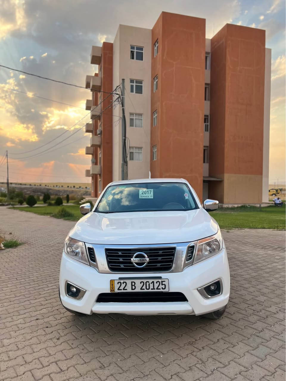 NiSSAN  NAVARA SE 2017 غاز بنزين  
بس بولند تبديل شريكه 
غاز بنزين شرط
بي دعم بي ليدانً
گئر مكينه شه رت 
تحويل وكاله شه رت 
جار تا جديد  
رقم سنوي جديد
سعر فول فول مناسب
*********** أربيل, العراق

