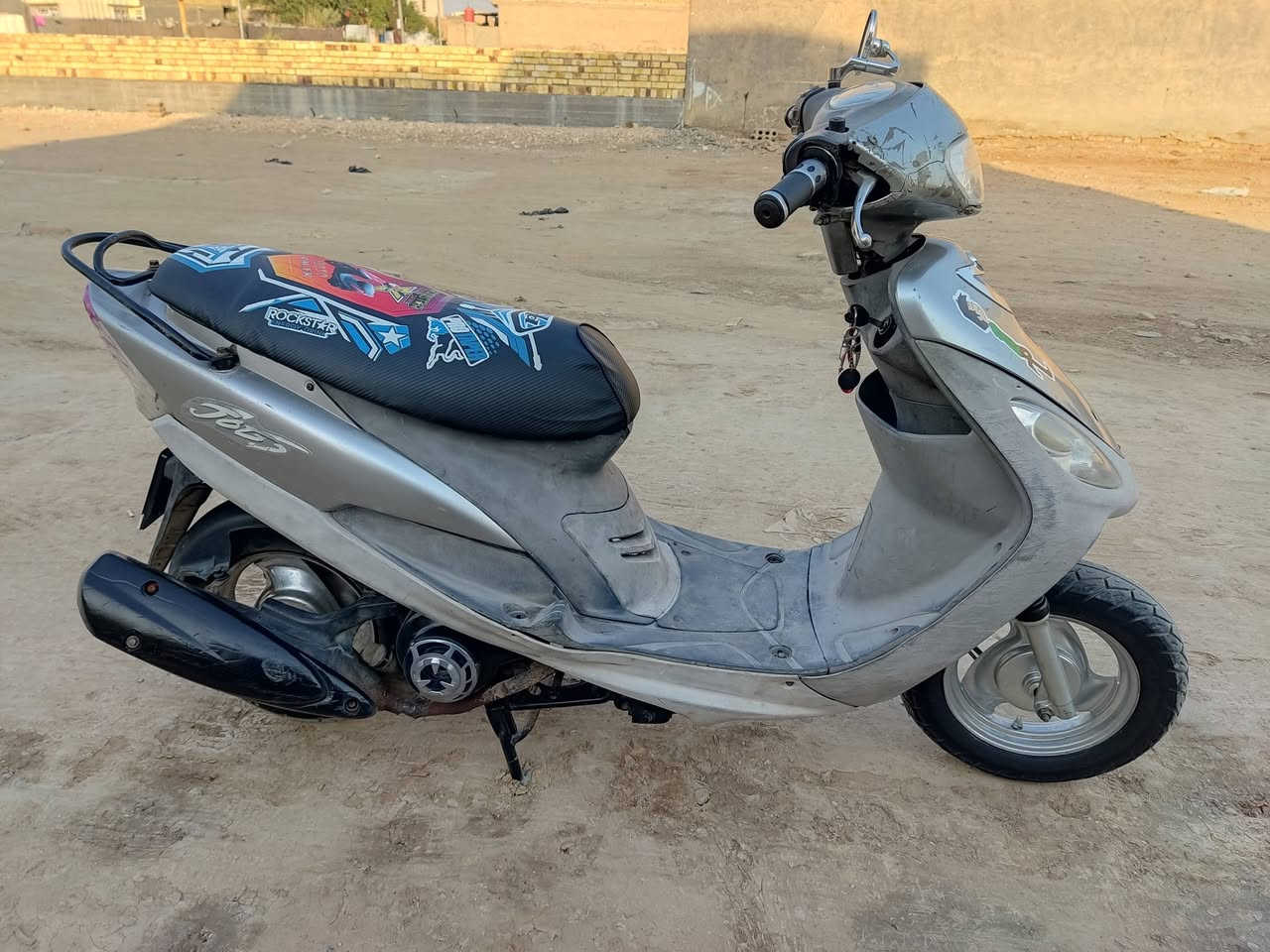 ماكس منغولي دراجه جاهزة مابيه نقص مكان حله ابو غرق ***********مكينه حلوا ما ناقصه شي دراجه
