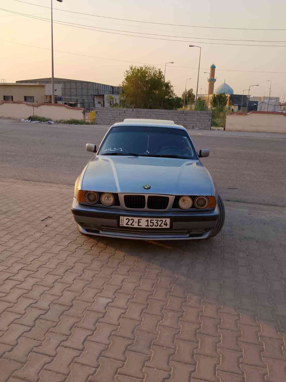 *********** سعرها 65$ سياره بي ام  حجم 525 موديل 1993 اصل رقم أربيل دولي مداور مباشر سياره جاهزه مكينه وكير بلادي فانوس جدد حداديه امامي وخلفي وتخم تاير ويل كب رياضي M جدد ترايش M كهربائيات فول شغاله جام كهربائي كشنات جلد بلادي جدد تبريد ثلج تدفئه كلشي بيها شغال كلش ناعمه ونشطه وترايه وين مايعجبك سياره كلش حلوه مصبوغه عام فتحه سقف شغاله مكاني النجف الإشراف سعره 65$وبيها مجال قليل الشراي يتصل ***********
