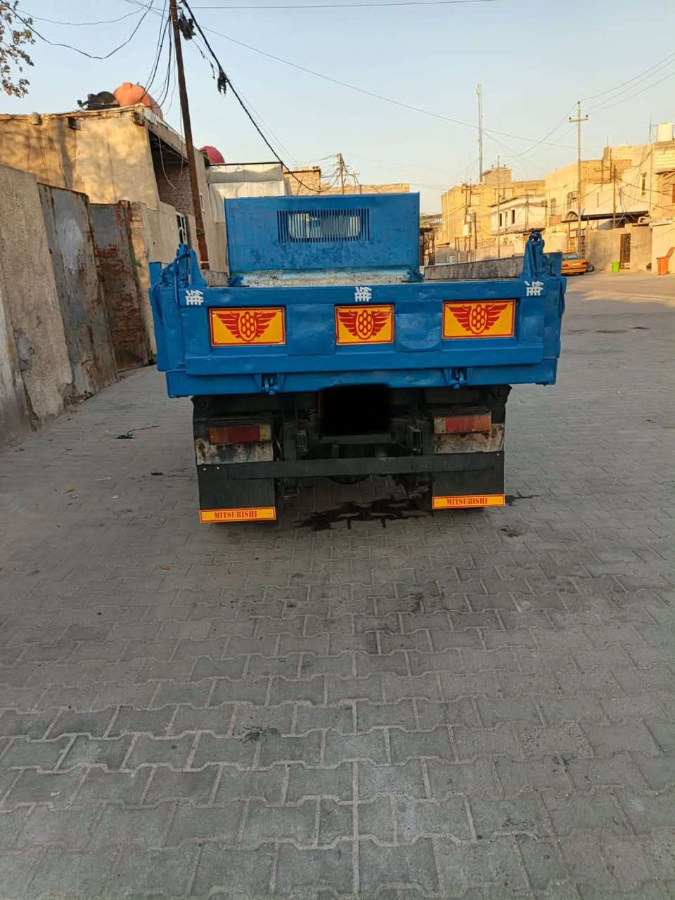سلام عليكم البيع كنتر بزون بدون رقم شاصي مفتوح محرك لا يبخر ولا ينقص مكفول سياره مكفوله كفاله عامه مكاني البصره السعر 65 ستفسار اتصل على رقم 
***********
