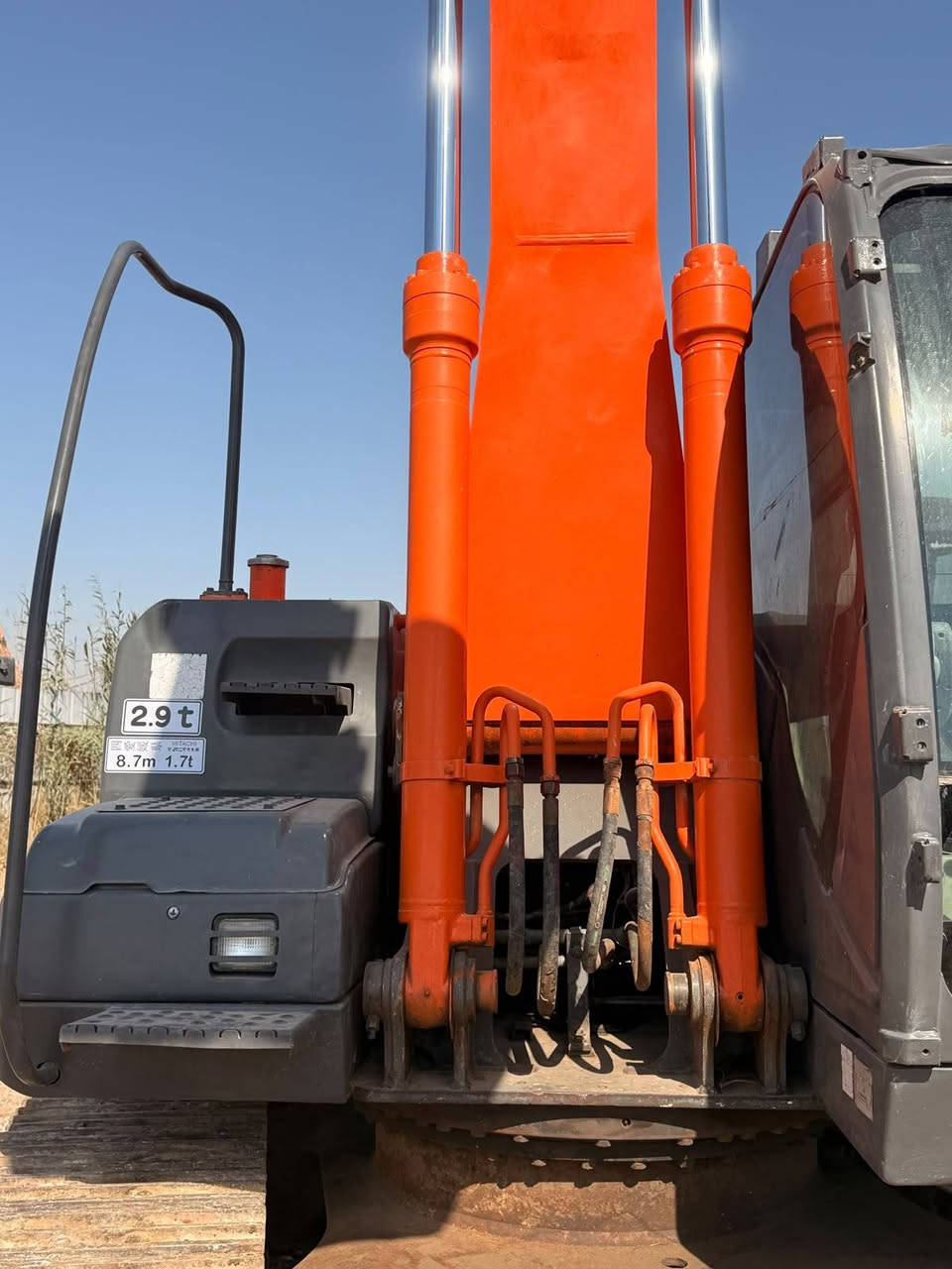 بســم الله الرحمن الرحيــــم 
على بركة الله للبيع
  #HITACHl_ZAXIS_z3_200

#مـوديل_2009

#منفيس

#مكينه جديده خير من الله 

#تبريد ثلج 

#حـداديـه_100/100
 

 #السعر 260 وبيه مجال للشراي

#اللاستفسار***********
