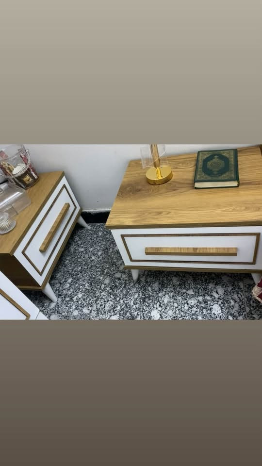 السلام عليكم غرفة نوم تركية الخشب متين وثقيل جداً نظافتها 95‎%‎ السعر 600 العنوان الاعظمية للاستفسار مراسلة الرقم ‬ ***********
