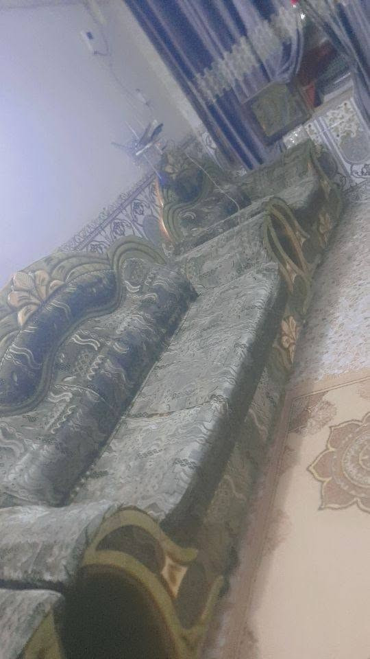 مساء الخير  عليكم  ...تخم للبيع ١٠ مقاعد  السعر ٢٠٠   وبي مجال استفسار***********
