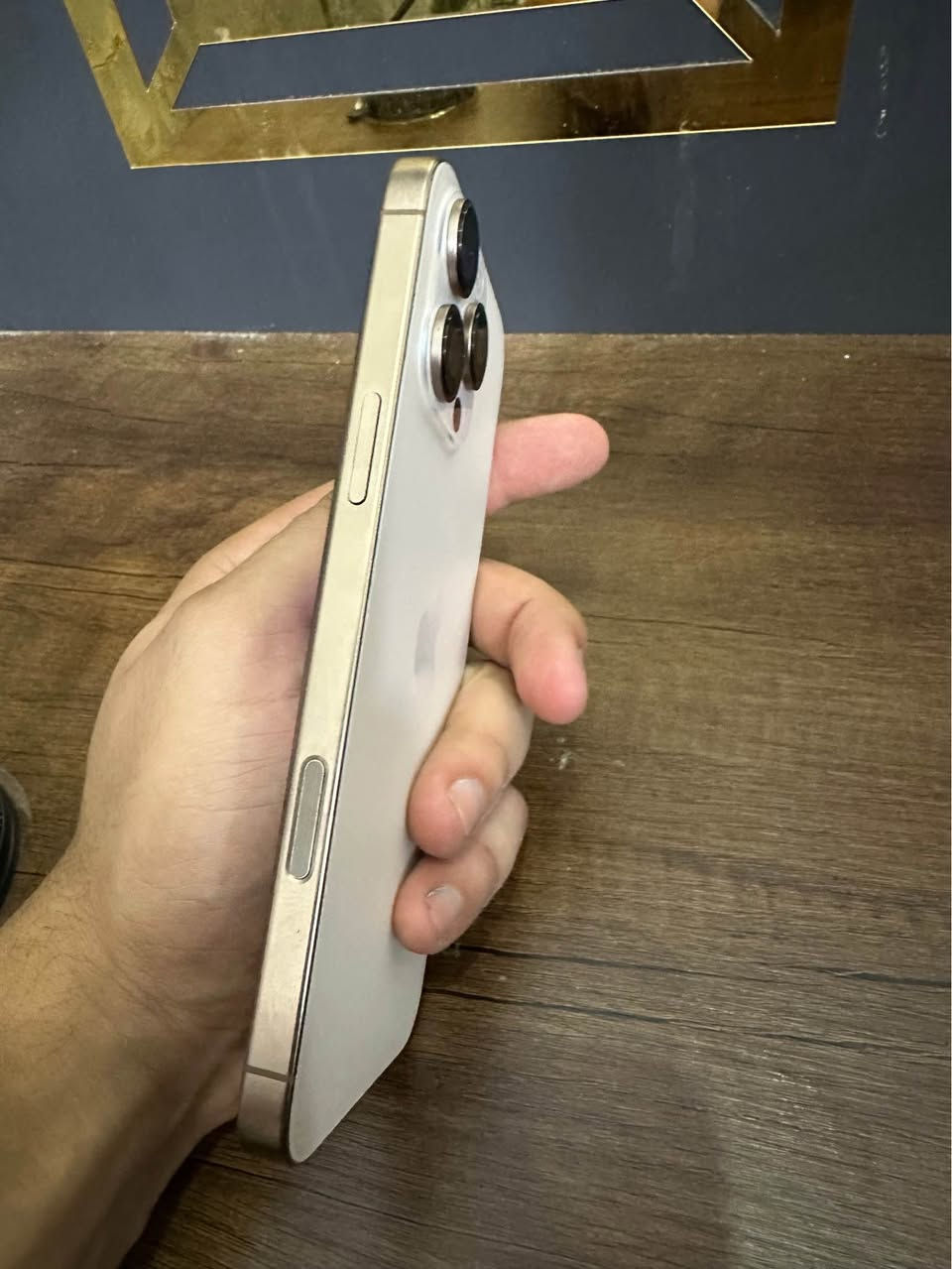 السلام عليكم متوفر16bro max للبيع الجهاز مبدل شاشه فول وكاله البطاريه 89 مكان بغداد لايوجد توصيل للاستفسار *********** بغداد, العراق
