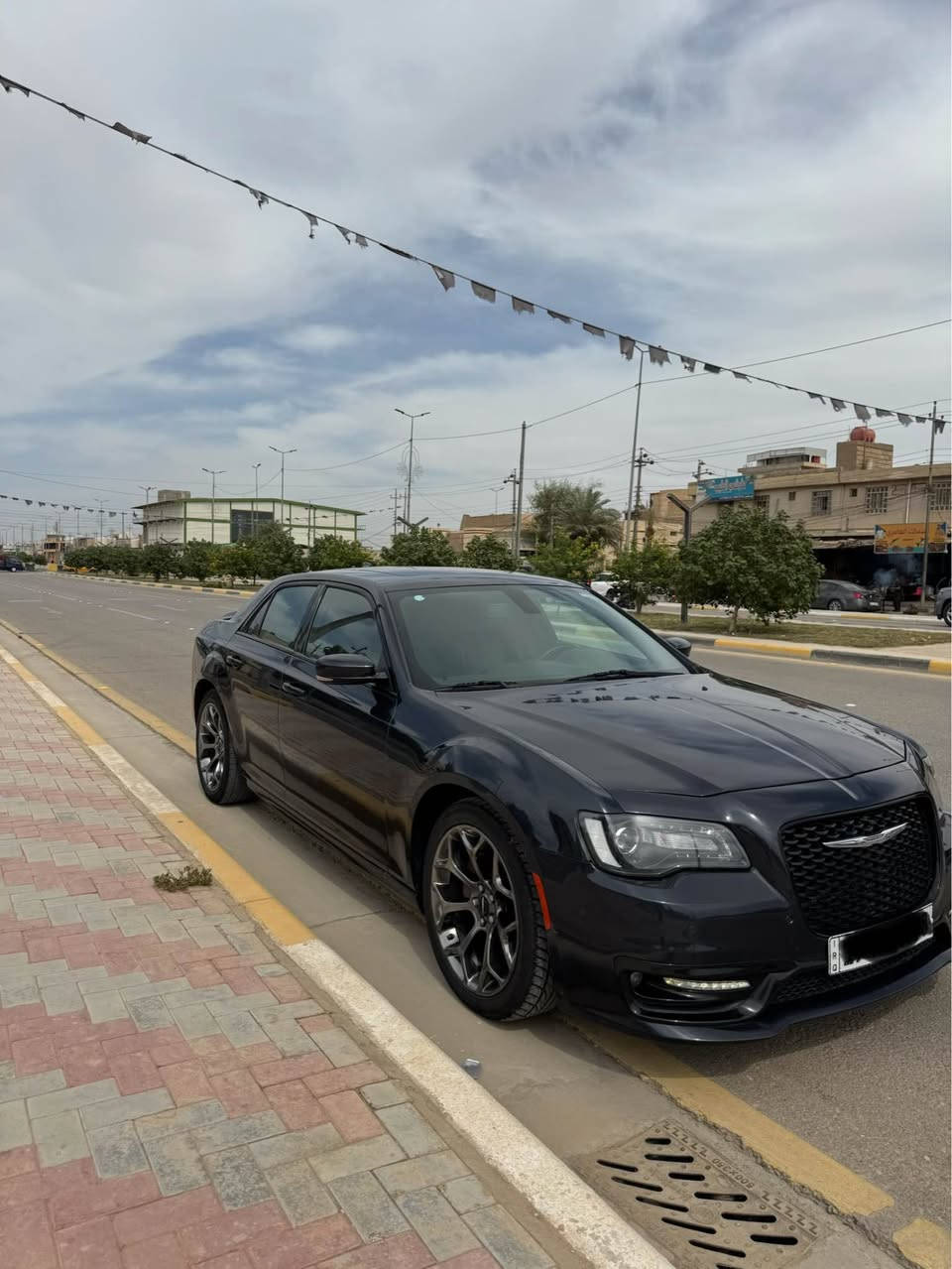 السلام عليكم للبيع اوباما 18 s فول 1/1 مواصفات s رقم كربلاء مميز  ب اسمي ماشيه 95mi مكان السياره كربلاء السعر 230 وبيها مجال قليل السياره بدون ايرباك الحادث خشم البنيد صور الحادث عل خاص لل استفسار *********** كربلاء, العراق
