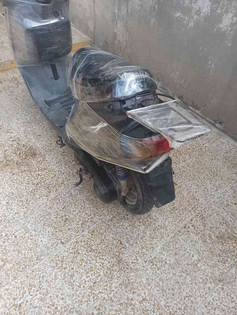 السلام عليكم ماطور بنزون ابو البرده للبيع شرط من كلشي امعمر مرا وحده تعميره درجه اولى سلف شغال هورن لايت اشير بك لايت كلو شغال الدرع كامل بس بي تقحيل السعر 250وبي مجال بصيط الشراي ينتصل عل رقم ***********
