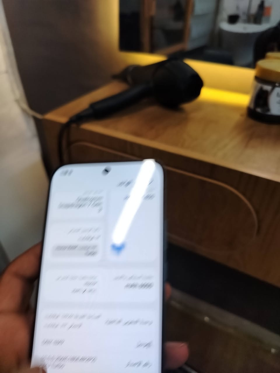 هونر ٤٠٠ ذاكره 512.
الجهاز بي ضربه بشاشه بسيطه

السعر 225 وبي مجال مشتري غالي كلش وكع وكعه بسيطه

توصيل موجود كل العراق

*********** واتساب
