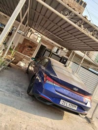 هونداي النترا موديل 2022    السيارة فئة مواصفات  عداد سرعة 260 محرك 2....
