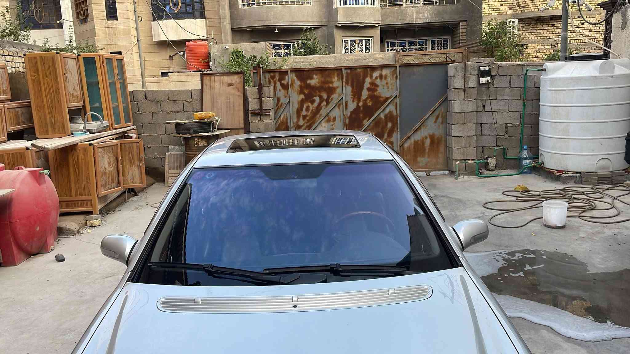 مرسيدس s500
مديل 2002
بيه قطعه كلير وصبغ صندوك
ماشيه 140 وقابل للزياده 
رقم بصره بسمي
١٤٠ بيه مجال 
الاتصال ***********

