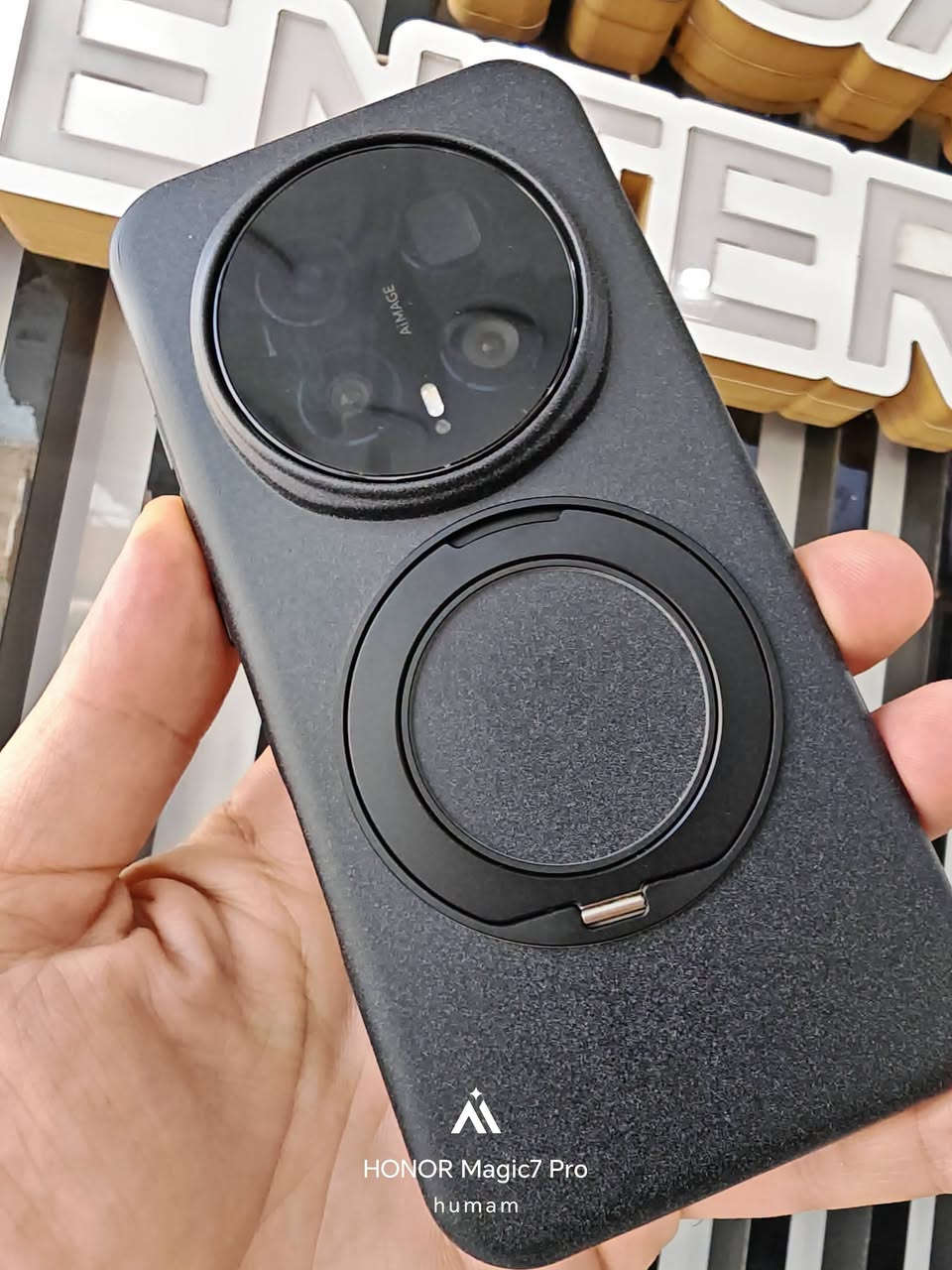📱 كفر هونر ماجيك 8 برو مع حلقة ماغسيف
جاهز لهاتفك الجديد Honor Magic 8 Pro 🔥
✨ حلقة دوارة 360° لمسك أفضل وتثبيت على الستاند
🧲 دائرة ماك سيف داخلية للشحن اللاسلكي بدون خلع الكفر
🎨 متوفر بعدة ألوان: أبيض عاجي، برتقالي، رمادي فاتح، رمادي غامق
🛡️ حماية كاملة للكاميرا والحواف
📍 هواوي سنتر
للطلب والاستفسار تواصلوا معنا عبر الخاص 📩
#هونر_ماجيك8_برو #اكسسوارات_موبايل #هواوي_سنتر
توجد خدمة توصيل لكافة المحافظات للاستفسار مراسلة البيج او ع الرقم واتساب *********** او زورنا في موقعنا النجف شارع الغدير فرات من جهة حي الغدير مقابل شركة الريان للصرافة

نص مكتوب في الصور:
- HONOR Magic8 Pro AI + MORE THAN SMART أداء أقوى .. وتجربة أذكى .. حماية كاملة للكاميرا حلقة مغناطيسية قوية خامات عالية الجودة ومتانة مثالية تصميم أنيق خفيف الوزن Style Meets Protection HONOR Magic8 Pro حماية أناقة تميز White Orange Blue Gray Black
- HONOR Magic7 Pro
- humam