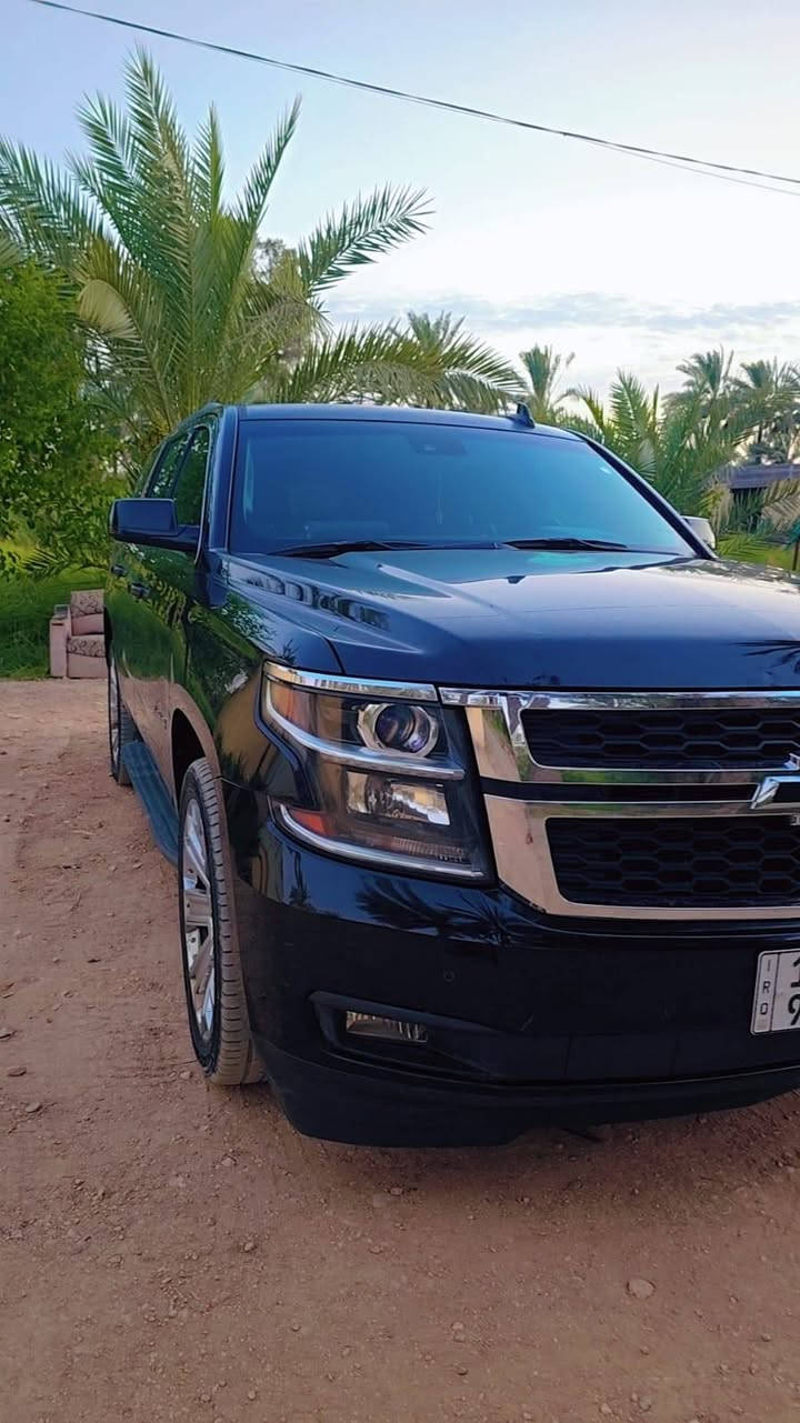 السلام عليكم...
للبيع شوفرليت تاهو 2016 LTZ 
وارد امريكي رقم بغداد دولي 
الحاله _ ممتازة جدا سياره
تشغيل عن بعد _ كاميرا دوارة  _ رادارات امامية وجانبية _ حساسات تشغيل عن بعد _ دعامية _ بلاجكتور   _ كشنات جلد  كهرباء حتى المقاعد الخلفية _ كشن خزن _ كشن تبريد تدفئه  _ كشن السائق رجاج _  تبريد 3 قطع _ صندوق جك كهرباء  _ 4 يدات بصمه _  usb _ بلوتوث _  سلايد روف _ قاصه _ ستيرن كهرباء - دوسات بانزين وبريك كهرباء _ عتب ابواب كهرباء  ماشيه 130 حقيقي 
وبعد بيها كومه مواصفات تجي وتشوف بعينك افضل 
السيارة باقية ع نظافتها جديده بمعنه الكلمه
محرك وكير بحالة ممتازه برغي واحد مامفتوح
ويل LTZ حجم 22
مكان السياره ( بابل ) 
السعر 310  وبيها مجال 
للاستفسار الاتصال على الرقم *********** ***********
