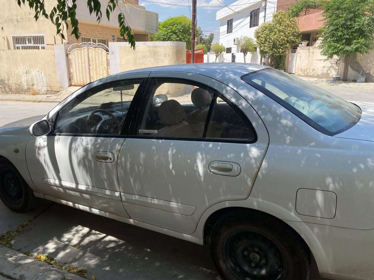 Nissan Sunny Classic  Samsung SM3) بۆ فرۆشتن
مۆدێل : ٢٠٠٩

​جۆر: نیسان سانی 

​ڕەنگ: سپی

​گێڕ: ئۆتۆماتیک و عادی 

​شاشە: شاشەی گەورەی ئەندرۆید و لەمس جێگیرکراوە

​ژمارە: سلێمانی

سەنەوی تا ٢٠٣٠ تازەیە 

​دۆخی بۆیاخ: ٣ تا ٤ پارچەی بۆیاخە (بەبێ بڕاوەیی و بەبێ ناوگرتن)

​دۆخی ناوەوە و دەرەوە: زۆر پاک و ڕێکپۆشە، تەقە و ڕەقەی نییە و گێڕ و مەکینەی بە شەرتە.

***********
***********
٧٥٠٠$ مەجالێکی برایانە
