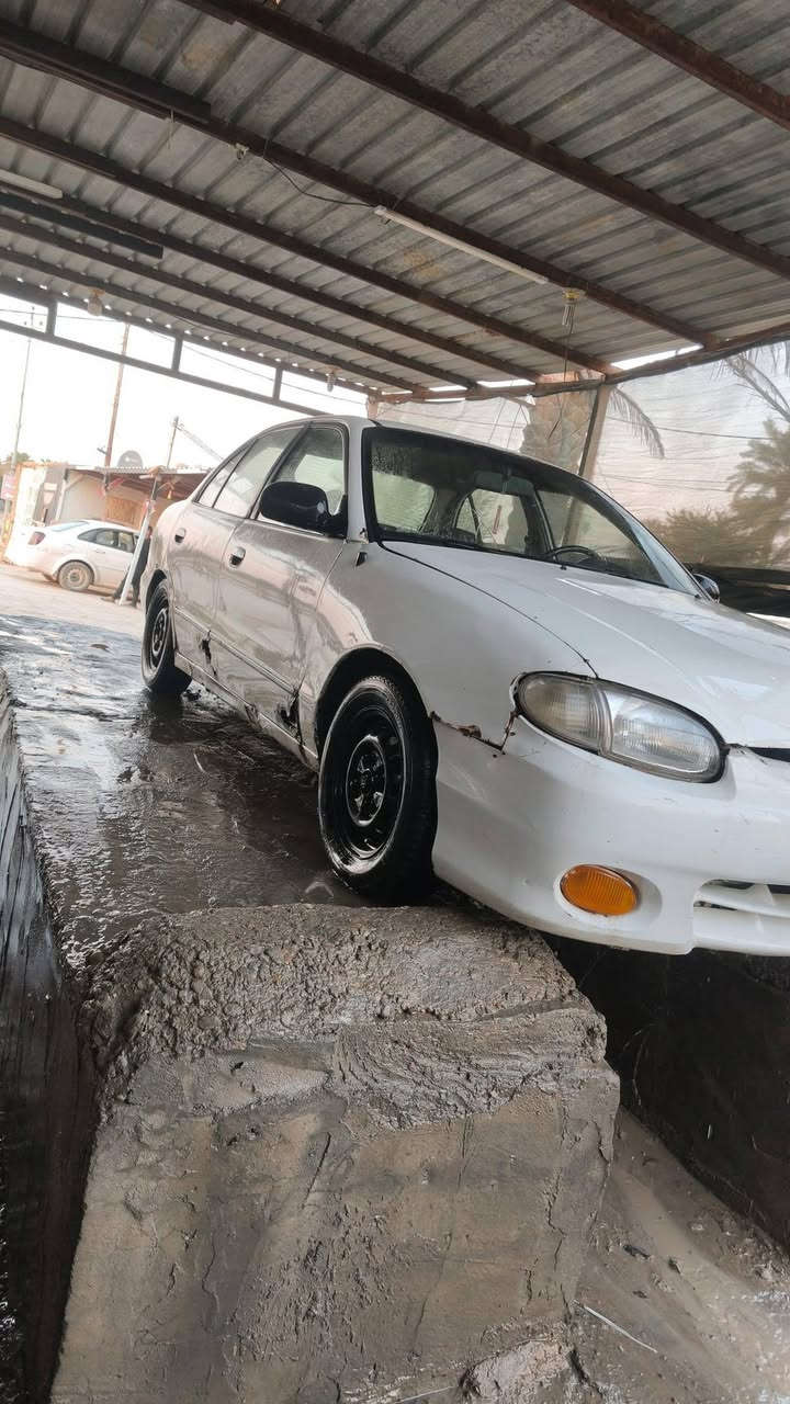 لبيع اكسنت موديل 1998 سعره 22 وبيه مجال مكانه سياره بابل ***********

