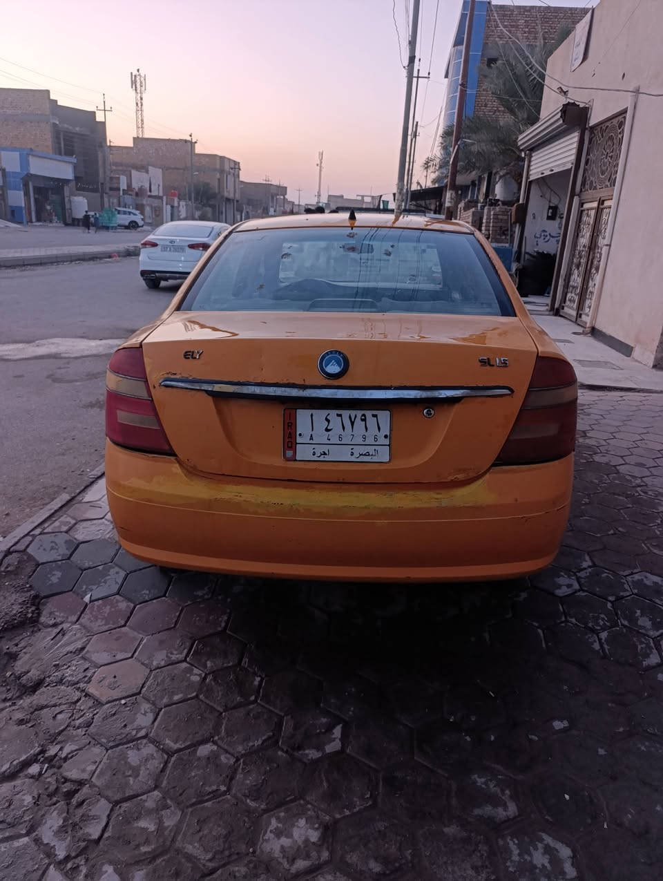 جلي موبل موديل 2013 بأسمي السعر 18وبيها مجال
***********

المنصوريه السايدين
