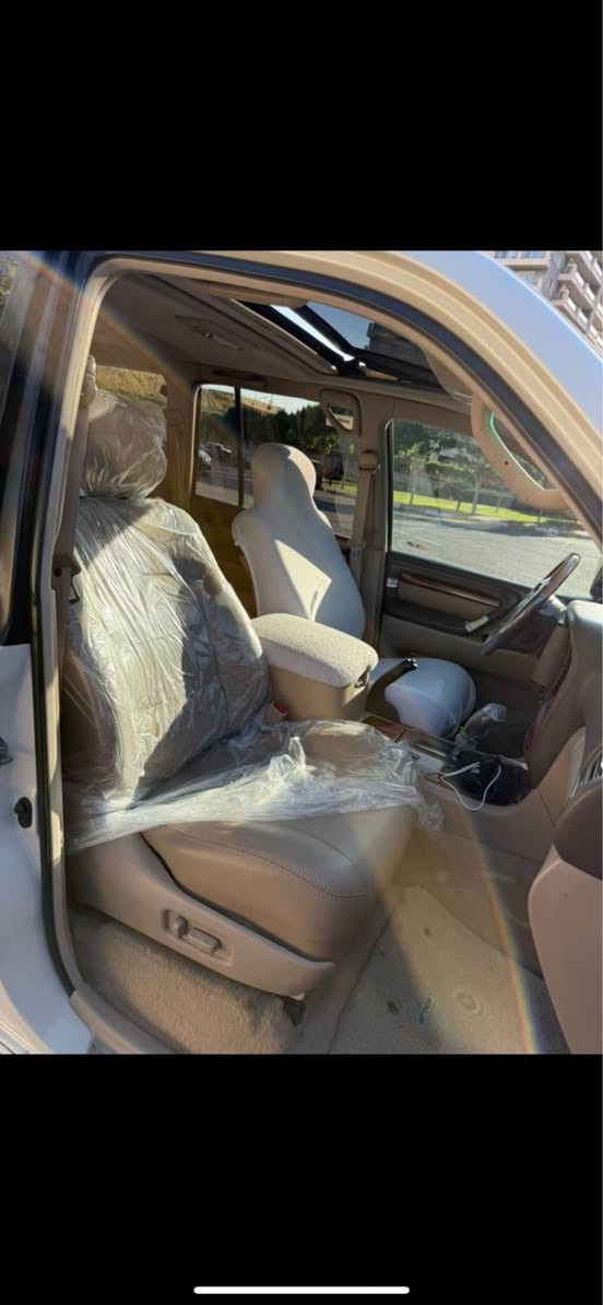 Lexus lx470 لێگزس
مۆدێل 2002 
کۆدی ئاسایشی بۆ کراوە )
فوول مواسەفات 
خلیجی 
دەبڵ ئەکسل 
‏٨ Airbag 
چوار جام کارەبا 
٣ شاشە و سڵاید 
ناوو زەرد 
گێچ لەیزەر 
تەبرید مەرکەزی 
قفڵ مەرکەزی 
کوشن سەیڤ و کارەبا 
کوشن جلد 
شاشە ئایپاد 
بیلاد جام ڕەش 
ئەکسلی قوفڵ
ئاریەڵ کارەبا 
چوار تایە و ویلی لۆکی لەژێرە 
١٧٤ هەزار ڕۆیشتووە 
٣ پارچەی بەس بەخی دووبەی واتە بەس پەمپە بێ مەعجون و دەعم لەسەر شوخت 
سەیارەکە ماڵی دۆستە و دوبەیە کەفالەتی هەموو شتێکی ئەکەم بەشەرتی ماڵی مەدەنی و حکومی نەبێت
گێڕ و مەکینە و ئەکسل بەشەرت زۆر لۆکە زۆر تازە ماوەتەوە 
ژمارە تەلەفون:***********
نرخ:١١٠ گەڵا  و مەجالێکی کەم السليمانية, العراق
