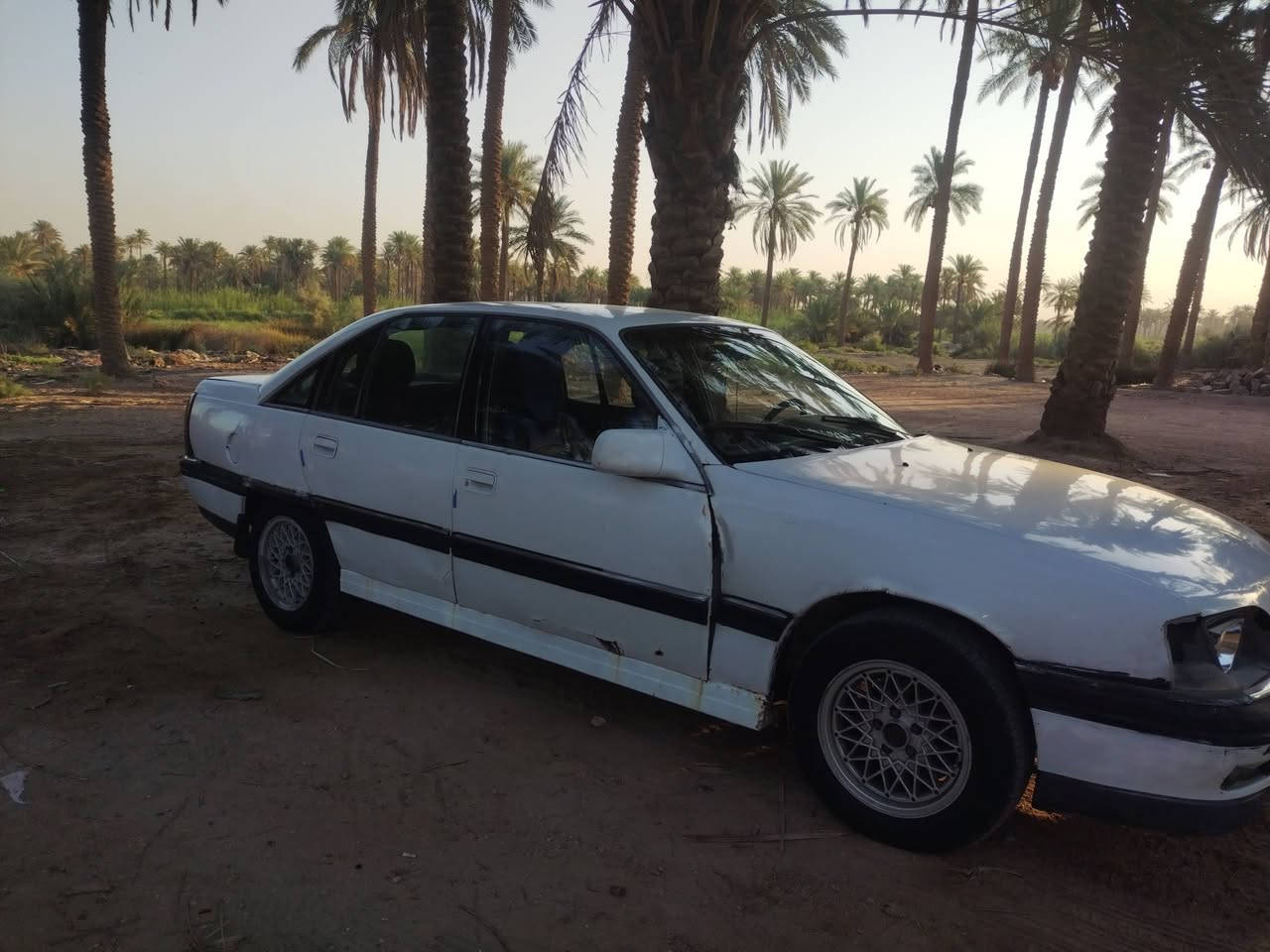 سلام عليكم سياره للبيع موديل92 اوبل اوميكه حداديه زينه كير جديد غرفه حلوه السعر ١٧ ابيه مجال مكان كربلاء ***********
