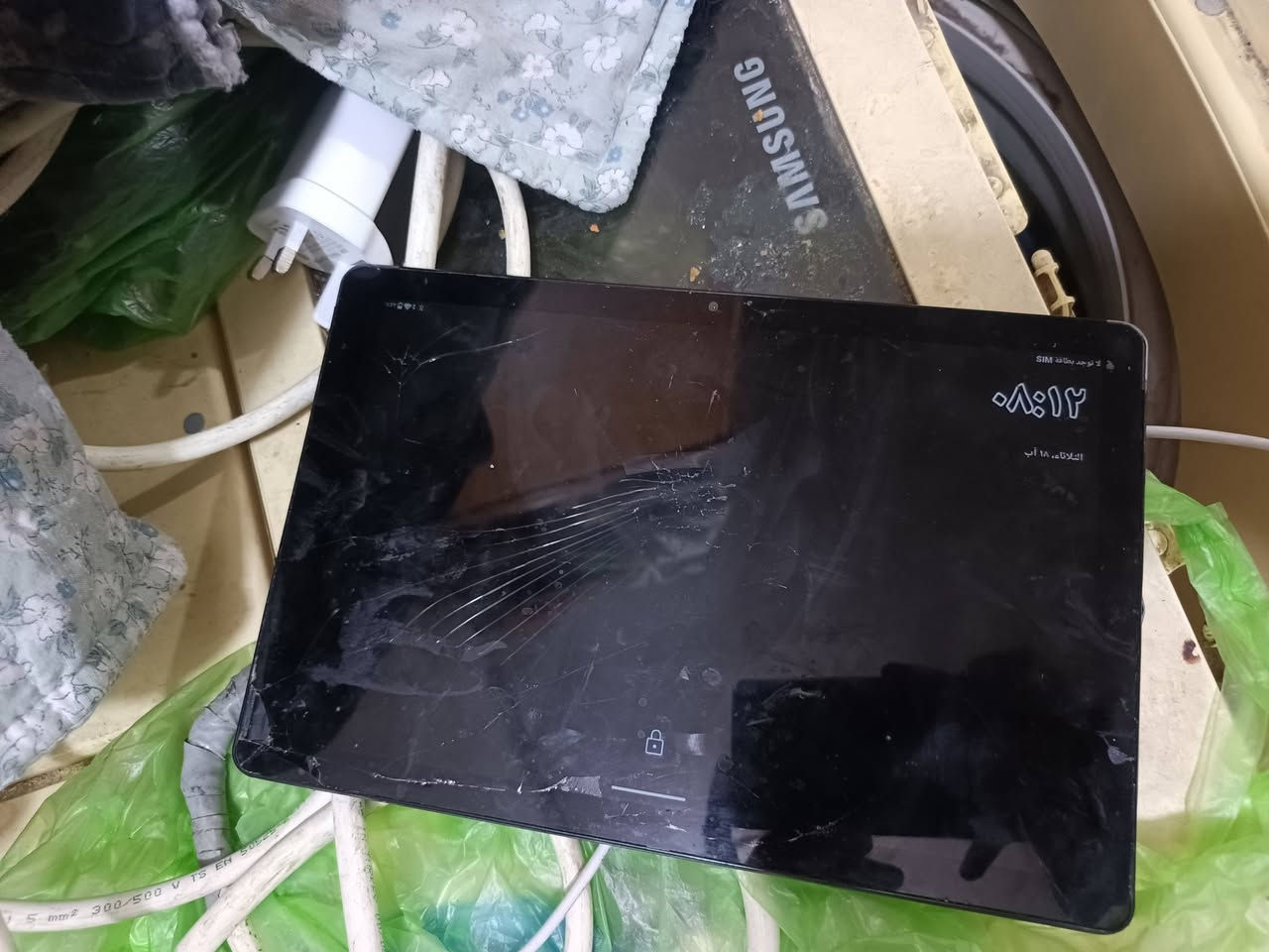 السلام عليكم ايباد تكنو باد عشرة  جهاز مبدل شاشه فقط وهاي شاشه البي بيها كسور بسيطه  مفتوح مرة وحدة  السعر 150وبي مجال  تواصل ***********
