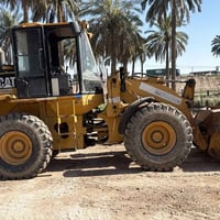 شفل كاتربيلر • حجم ٢٨ • موديل ١٩٩٨