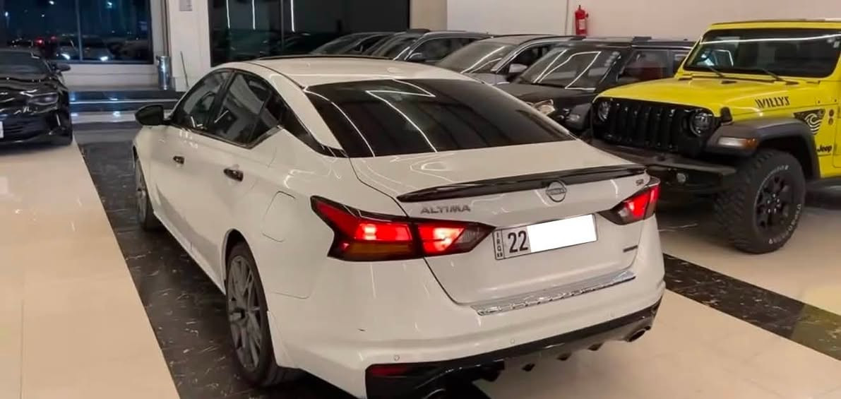 السلام عليكم ورحمة الله وبركاته.
Nissan Altima SR 2023 VC-TURBO 2.0 liter.
سيارة فل مواصفات.
٢،٥ قطعة مصبوغة بدون شاصي.
ماشية: ٤٧ ألف كيلومتر فقط.
سيارة خير من الله بدون نواقص.
رقم الشاصي:
1N4AL4CV5PN360264
السعر كلش رخيص ويعجبك!
خابرني على: *********** (واتساب).
