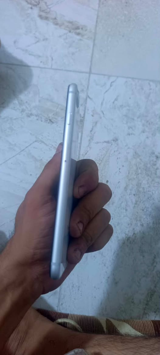 سلام عليكم ايفون ٨ بلص مبدل بطاريه وشاشه وبصمه يردله تبديل لين واكف ضهر بي فطر جهاز حلو ونضيف سعرو ١٢٠ وبي مجال حك جيتك توصل عل رقم *********** مكاني دواسه وحي سومر

