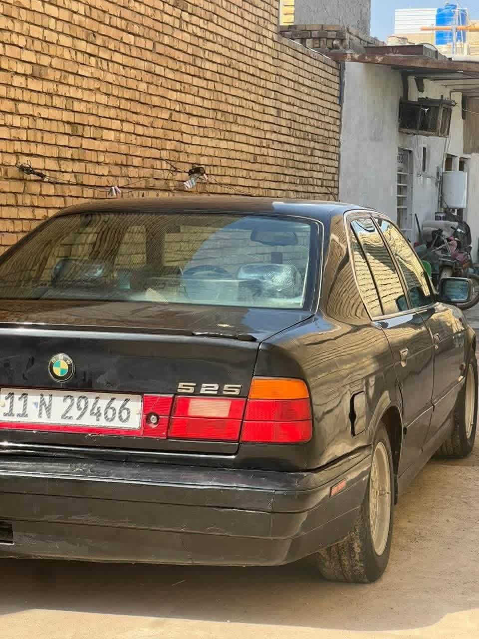 بي ام 525 • رقم بغداد • مكاني بلعماره