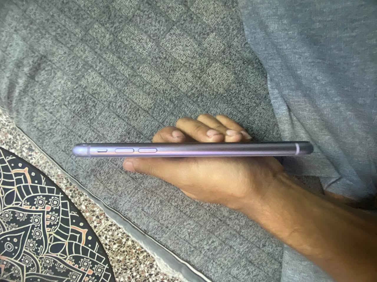 ايفون ١١ • ١٢٨ • ضهره مكسور