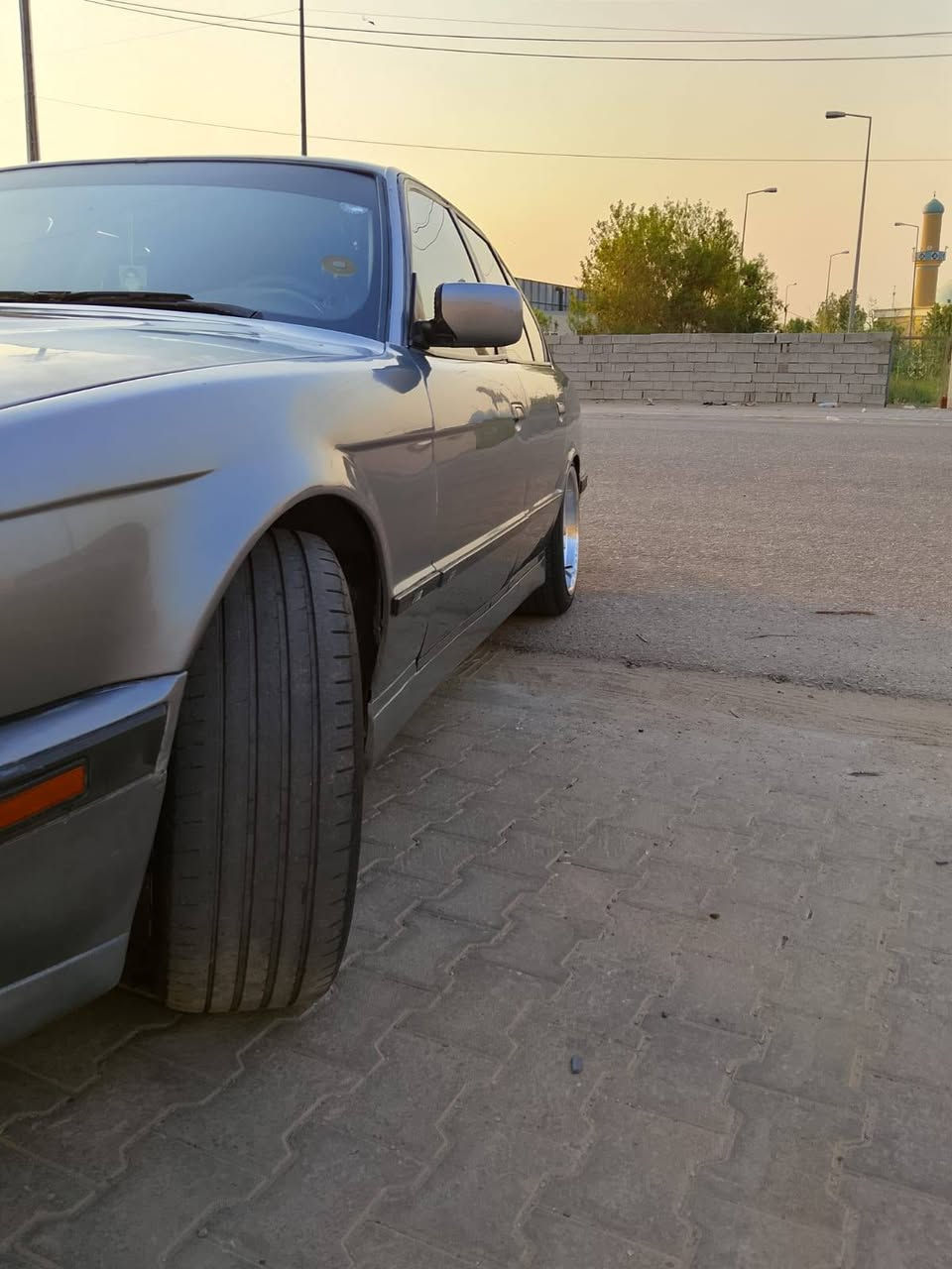 *********** سعرها 65$ سياره بي ام  حجم 525 موديل 1993 اصل رقم أربيل دولي مداور مباشر سياره جاهزه مكينه وكير بلادي فانوس جدد حداديه امامي وخلفي وتخم تاير ويل كب رياضي M جدد ترايش M كهربائيات فول شغاله جام كهربائي كشنات جلد بلادي جدد تبريد ثلج تدفئه كلشي بيها شغال كلش ناعمه ونشطه وترايه وين مايعجبك سياره كلش حلوه مصبوغه عام فتحه سقف شغاله مكاني النجف الإشراف سعره 65$وبيها مجال قليل الشراي يتصل ***********
