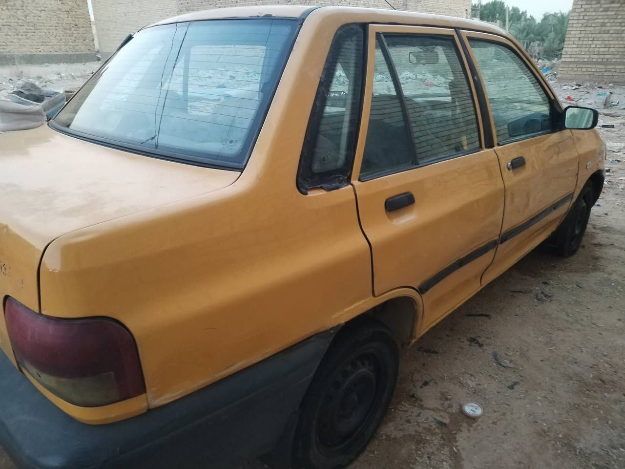 سايبه 12 نضيفه جدا
رقم نجف الماني سنويه 26

مكينه كير حداديه كهربائيات كله شغاله

 تخم تاير جديد سياره جاهزه وترايها يخبل 

سعره 10

مكاني نجف ***********
