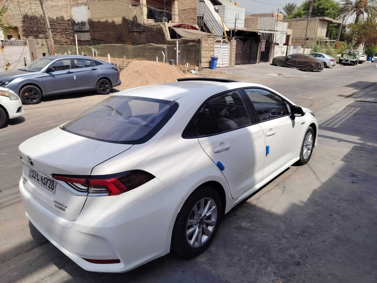 كورلا هايبرد موديل 2024 كفالة عامة من الصبغ بيهة بارد بسيط بل باب الخلفي واصبعين بل صندوق ماشية 28 الف سيارة جديدة تحويل مباشر السعر 148 مجال بسيط مكان السيارة بغداد حي العامل ***********
