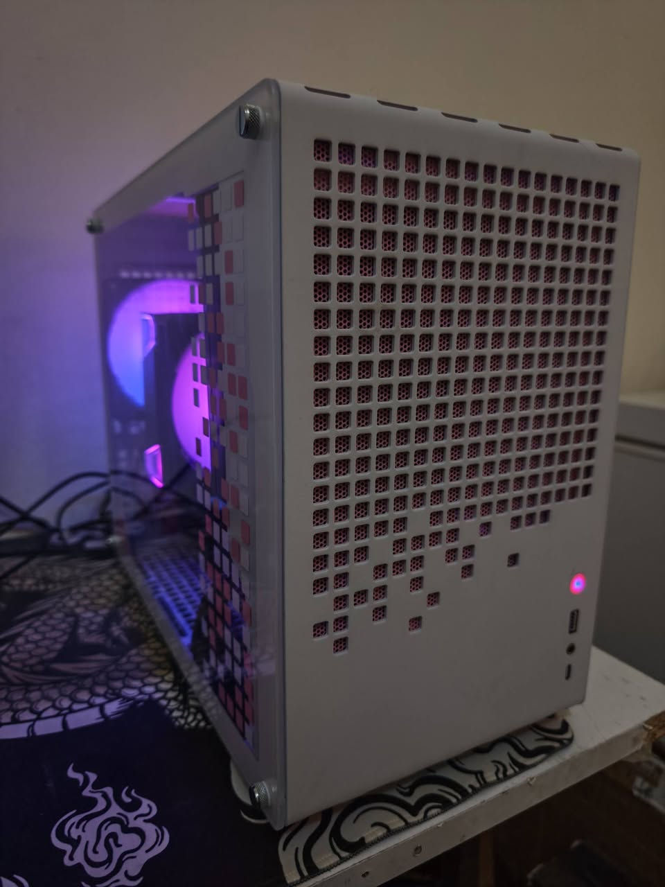 السلام عليكم تجميعه مني جديده للبيع مواصفات 👇
RTX 2070 3 fan zotag 
RYZEN 5 5600G
Ram 16 DDR 4 3200
B450 asus
M.2 512
Power 750w bronze 
CAES mine Z20
السعر 925 الف 
متوفر توصيل جميع محافظات العراق تواصل واتساب 
***********

