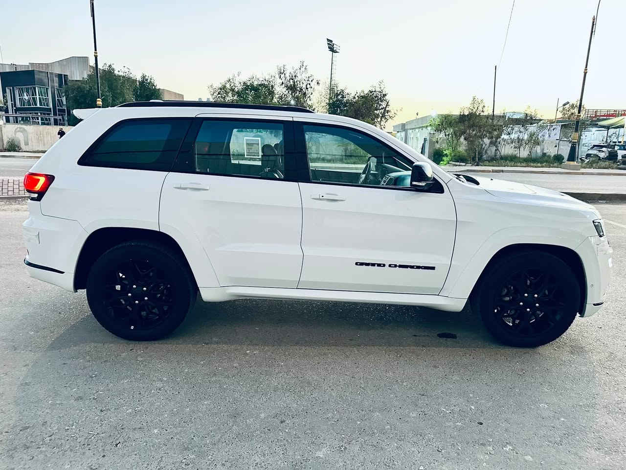 جيب فئة S موديل 2021
ماشية 60 الف km
كفالة عامة رقم بغداد ب اسمي
المكان / حلة
325$ وبيها مجال قليل
***********
