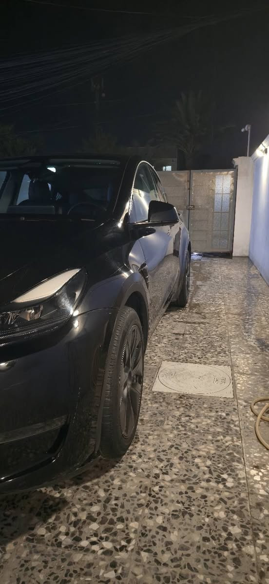 Tesla model y dual motor
دبل ماطور لونك رينج 2024 لون اسود داخل اسود حادثه بابين 

العكس السايق ولوراه بدون ايرباك السياره ماشيه 16كيلو متر 
 
250 وبيه مجال حك الجيه بس 

***********
