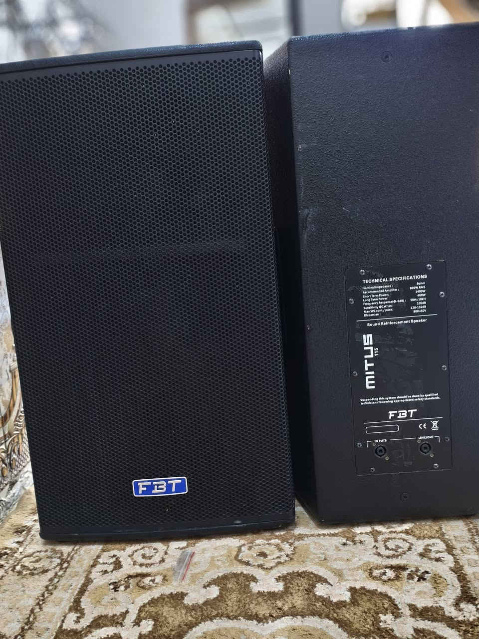 السلام عليكم خدام

غراض لببع
جهاز داينكورد 1000 باور نضيف مستعمل اشهر فقط

سماعات FBT كوبي 800 واط

مايكات جاسكو 2000 ثنين مايك سنهايزر 935 

وايرات العدد 4 واير سماعه 4 واير مايك

لشراء الرقم 
***********
