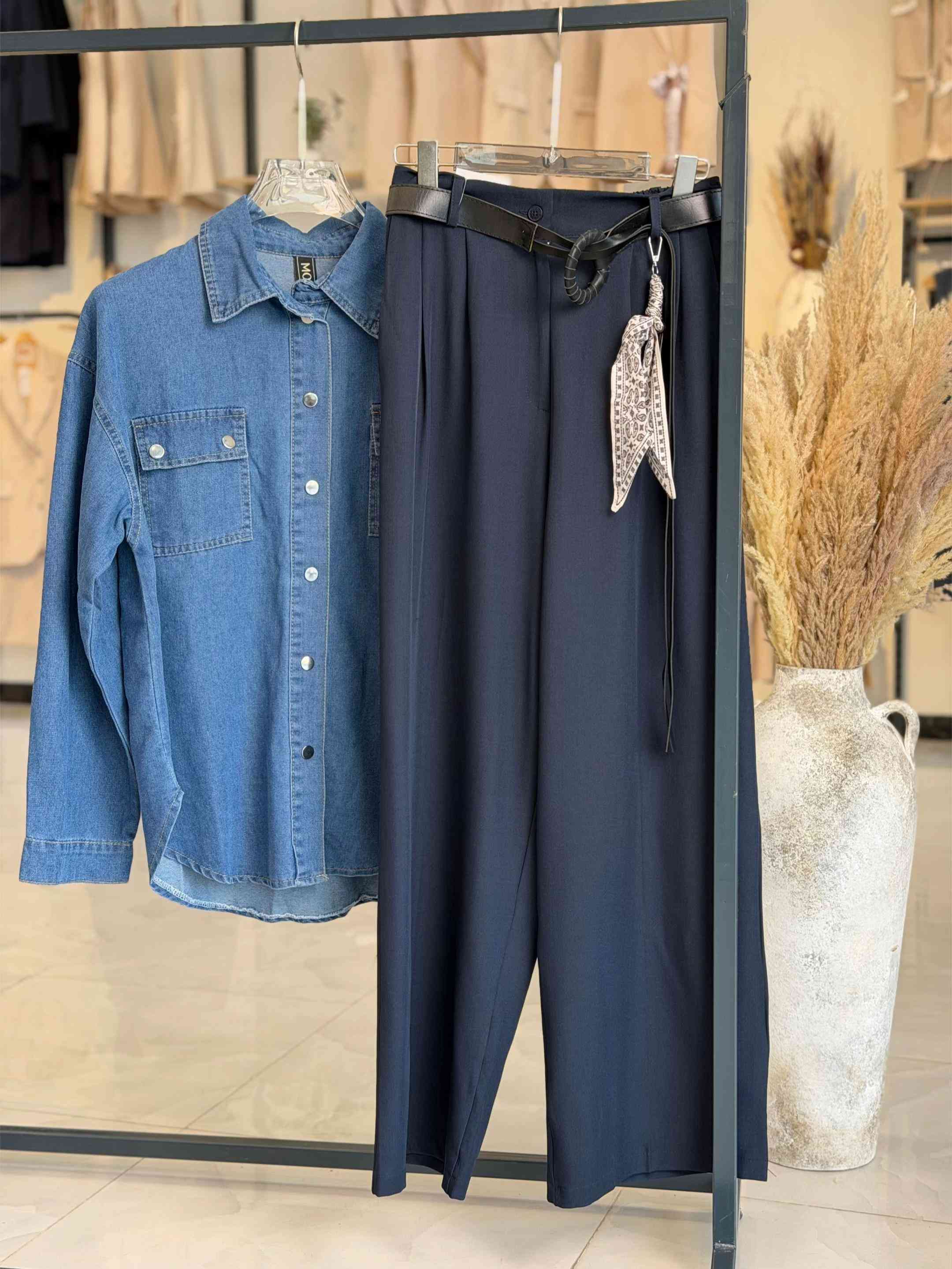 🔥 تنسيقات تجمع الأناقة والتميز بكل تفاصيلها 😍 👖 الكيلوت القماش: 17,000 دينار 📏 القياسات: من 38 إلى 46 👔 قميص الجينز: 16,000 دينار 📏 القياسات: M - L - XL اختاري تنسيقتج المفضلة وخلي إطلالتج تحچي عنج ✨ #مجمع_كوين_فرع_الموصل 📩 راسلونا للطلب والاستفسار  العنوان : الموصل - حي النجار - مقابل تودي مون هاتف 📞 : *********** 🚚 خدمة توصيل متوفرة لكل العراق
