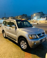 باجيرو • محرك ٣٠٠٠ • موديل ٢٠٠٦